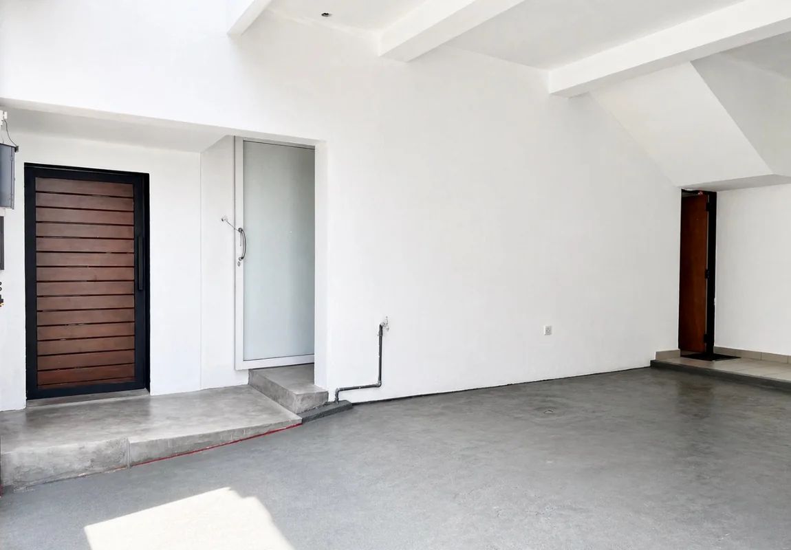 Garage 1